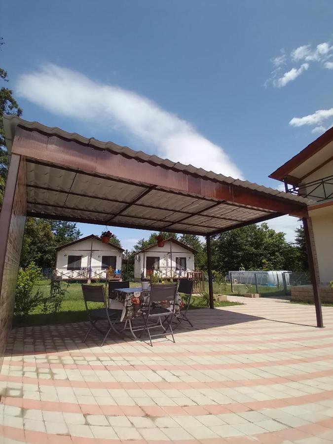 Апарт-Отель "У Речки" Kuchkisabano 外观 照片